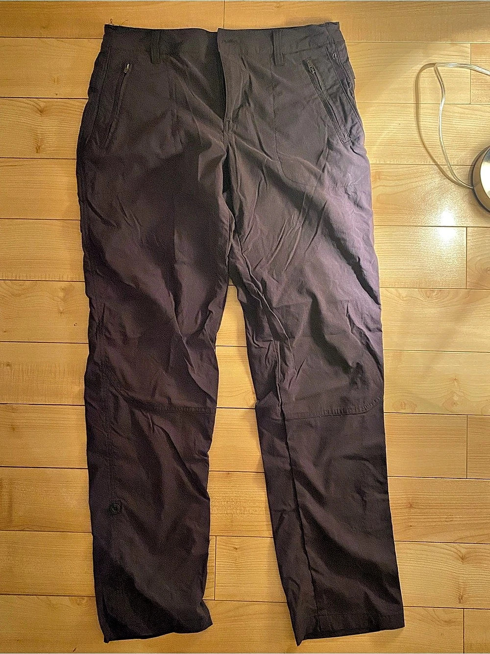 AVIA Women's Exposed Pocket Ripstop Utility Pants Cargo Pants in Purple Size